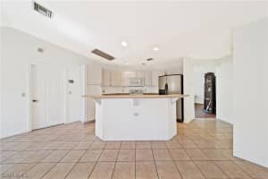 6001 Hollow Dr, Naples, FL 34112, Sold 11/17/17