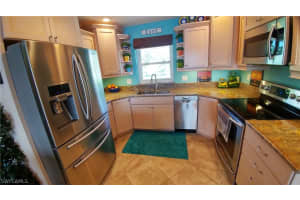 1741 Beach Pkwy APT 211, Cape Coral, FL 33904, Sold 06/27/17