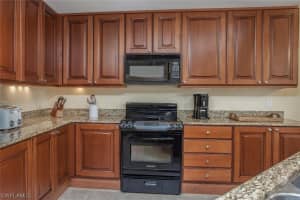 1005 Sandpiper St, Naples, FL 34102, Sold 07/25/18