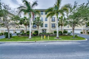 10021 Lake Cove Dr APT 202, Fort Myers, FL 33908, Sold 08/30/17