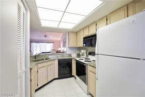 774 Wiggins Lake Dr, Naples, FL 34110, Sold 01/19/18
