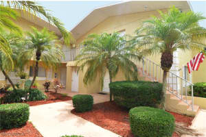 8109 Country Rd UNIT 205, Fort Myers, FL 33919, Sold 07/27/17