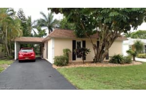 22 Kings Rd, Naples, FL 34102, Sold 08/30/17