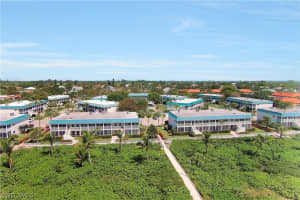 827 E Gulf Dr UNIT I3, Sanibel, FL 33957, Sold 08/17/17