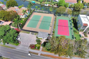 827 E Gulf Dr UNIT I3, Sanibel, FL 33957, Sold 08/17/17