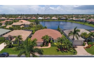 8365 Southwind Bay Cir, Fort Myers, FL 33908, Sold 09/25/17
