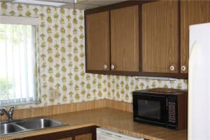 7201 St Anns Ct, Fort Myers, FL 33908, Sold 08/09/17