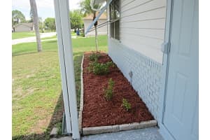 10741 Cocoatree Ct, Lehigh Acres, FL 33936, Sold 10/06/17