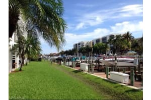 4511 Bay Beach Ln APT 112, Fort Myers Beach, FL 33931, Sold 02/27/18