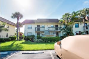 9301 Central Park Dr APT 201, Fort Myers, FL 33919, Sold 07/31/17