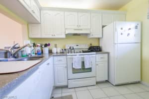 9301 Central Park Dr APT 201, Fort Myers, FL 33919, Sold 07/31/17