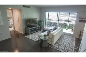 2350 W First St APT 302, Fort Myers, FL 33901, Sold 08/11/17