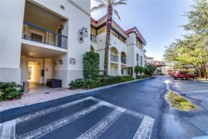 221 9th St S, Naples, FL 34102, Sold 03/22/18