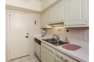 240 Seaview Ct, Marco Island, FL 34145, Sold 05/18/18