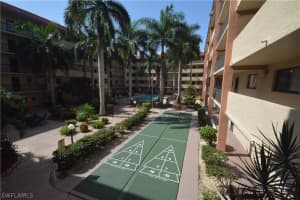 2121 Collier Ave APT 217, Fort Myers, FL 33901, Sold 10/19/17
