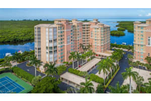 425 Dockside Dr, Naples, FL 34110, Sold 01/17/18