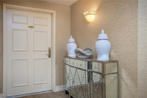 425 Dockside Dr, Naples, FL 34110, Sold 01/17/18