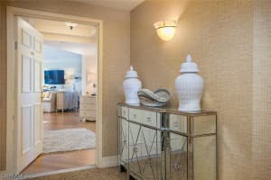 425 Dockside Dr, Naples, FL 34110, Sold 01/17/18