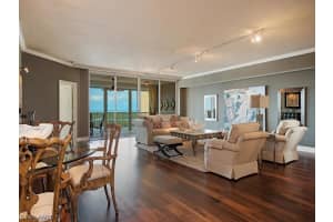 445 Dockside Dr, Naples, FL 34110, Sold 12/20/17