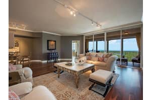 445 Dockside Dr, Naples, FL 34110, Sold 12/20/17
