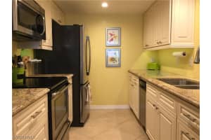 3421 Winkler Ave APT 409, Fort Myers, FL 33916, Sold 12/04/17