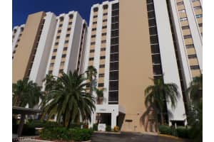 1901 Clifford St APT 1203, Fort Myers, FL 33901, Sold 12/28/17