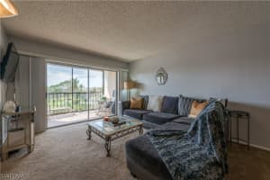 2111 Barkeley Ln Apt 20, Fort Myers, FL 33907, Sold 12/05/17
