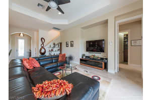 1453 Serrano Cir, Naples, FL 34105, Sold 04/20/18