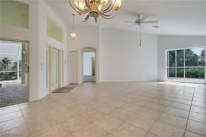 1070 Jardin Dr, Naples, FL 34104, Sold 12/08/17