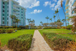 220 Seaview Ct, Marco Island, FL 34145, Sold 12/22/17