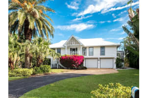 1270 Bay Dr, Sanibel, FL 33957, Sold 11/28/17