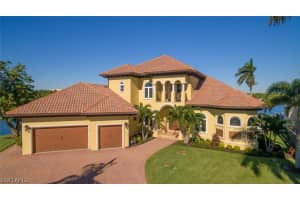 100 Montrose Dr, Fort Myers, FL 33919, Sold 03/09/18