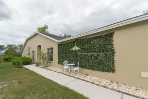 5413 Whitten Dr, Naples, FL 34104, Sold 04/12/18