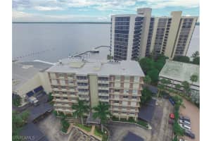 2350 W First St APT 206, Fort Myers, FL 33901, Sold 01/05/18