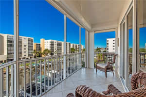 4361 Bay Beach Ln, Fort Myers Beach, FL 33931, Sold 05/31/18
