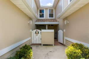 362 Emerald Bay Cir, Naples, FL 34110, Sold 06/18/18