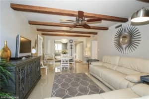 2121 Collier Ave APT 307, Fort Myers, FL 33901, Sold 12/20/17
