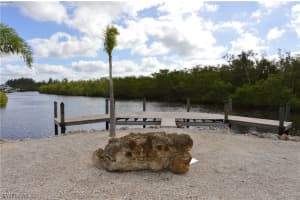 17801 Broadway Ave, Fort Myers Beach, FL 33931, Sold 11/30/17
