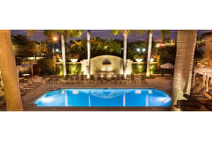 221 9th St S #304, Naples, FL 34102, Sold 01/19/18