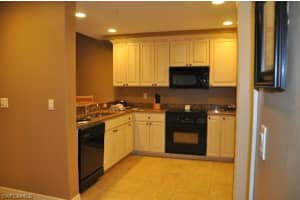 221 9th St S #304, Naples, FL 34102, Sold 01/19/18