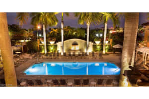 221 9th St S #302, Naples, FL 34102, Sold 01/10/18