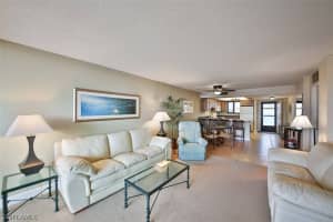 4260 SE 20th Pl APT 406, Cape Coral, FL 33904, Sold 12/28/17