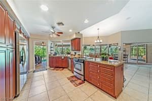 6537 Willow Lake Cir, Fort Myers, FL 33966, Sold 01/22/18