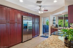 6537 Willow Lake Cir, Fort Myers, FL 33966, Sold 01/22/18
