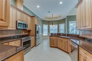 10285 Avonleigh Dr, Bonita Springs, FL 34135, Sold 03/27/18
