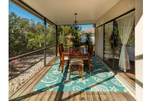 2472 Pinewoods Cir, Naples, FL 34105, Sold 04/16/19
