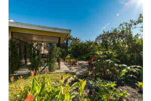 2472 Pinewoods Cir, Naples, FL 34105, Sold 04/16/19