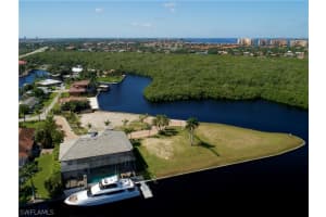 14221 Bay Dr, Fort Myers, FL 33919, Sold 06/11/20