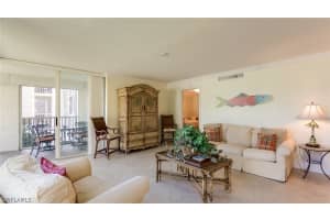 2265 W Gulf Dr #220e, Sanibel, FL 33957, Sold 09/14/18