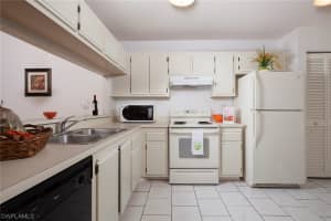 3581 County Barn Rd, Naples, FL 34112, Sold 02/09/18